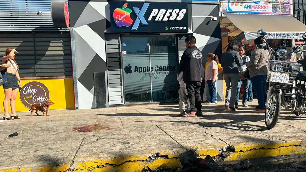 La tienda en la que se evit&oacute; el robo de celulares en Cochabamba./LESLIE LAFUENTE
