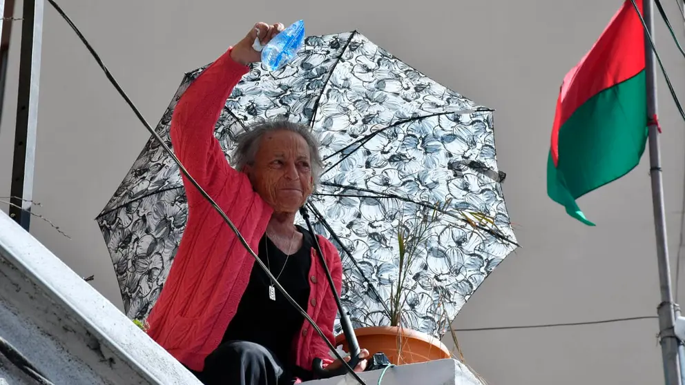 La activista luego de ingresar a los predios de la APDHB. APG
