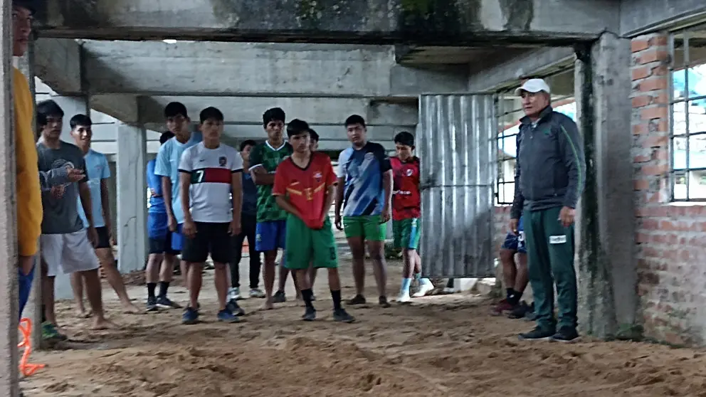 Los jugadores del seleccionado del Tr&oacute;pico trabajan de cara a la Copa Evo 2023. RKC