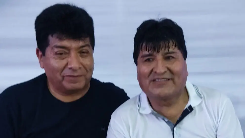 Venegas junto a Morales. Foto tomada del Facebook del diputado. TOMADA DE ERBOL