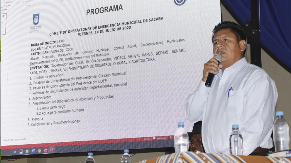 El alcalde de Sacaba Pedro Guti&eacute;rrez, en la reuni&oacute;n./ GAMS