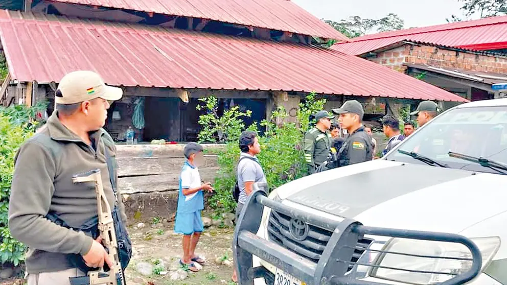 Polic&iacute;a restituye a los ni&ntilde;os secuestrados a su hogar./ POLIC&Iacute;A BOLIVIANA