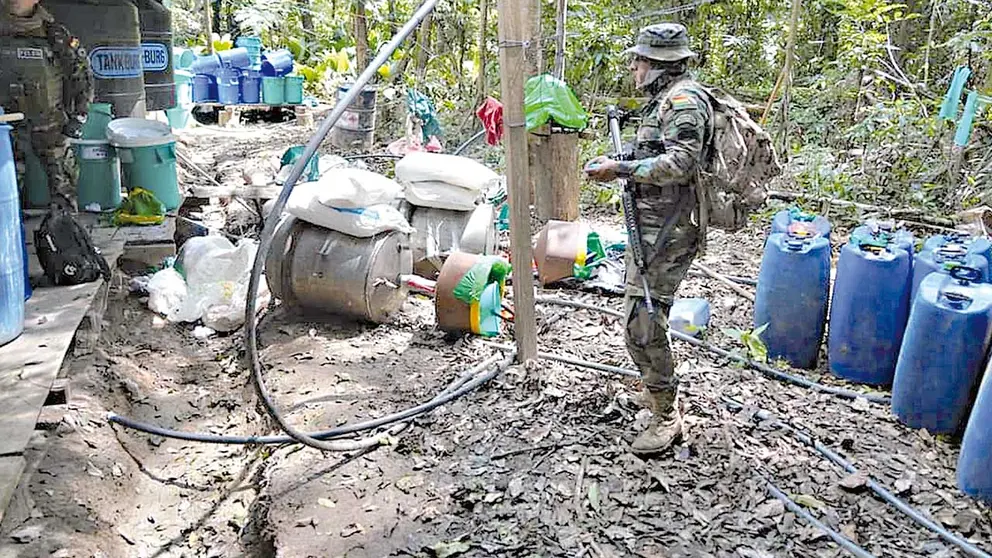 FELCN encuentra laboratorios de droga en la provincia de Chapare, Cochabamba./ MINISTERIO DE GOBIERNO