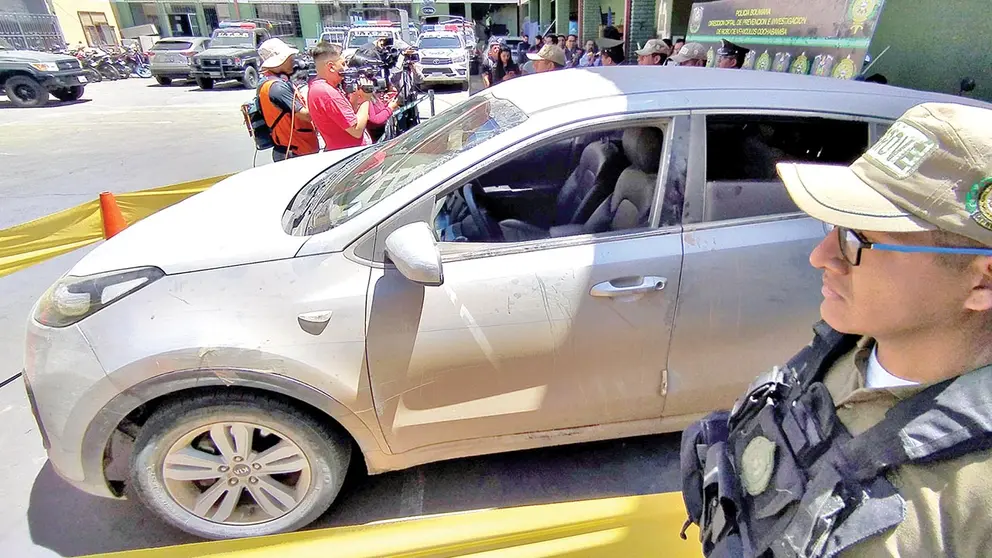 El veh&iacute;culo robado en Chile y que fue recuperado en Locotal./ DICO SOL&Iacute;S