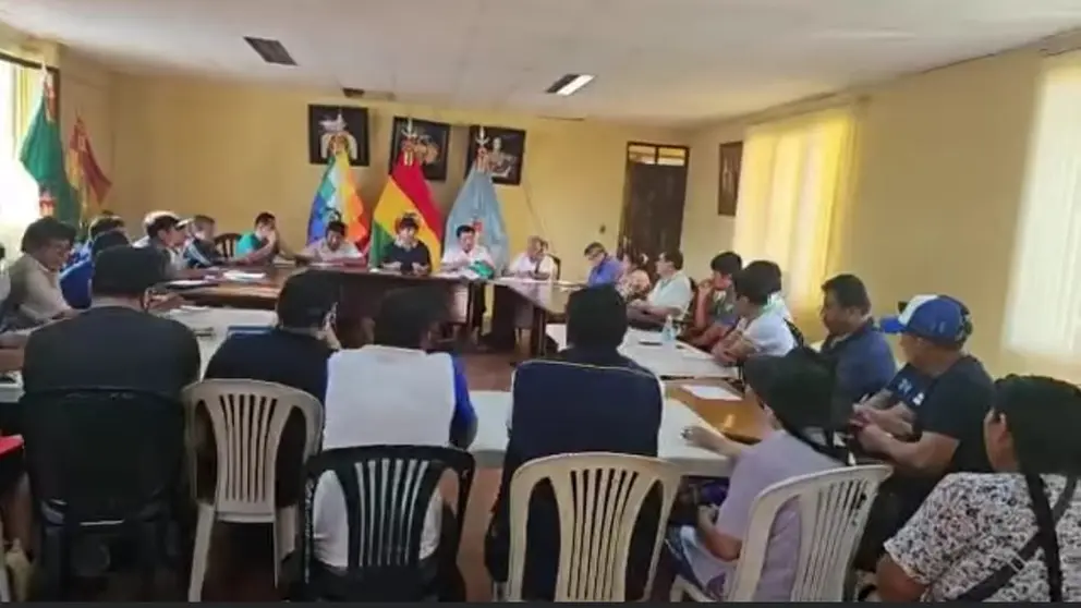 Reuni&oacute;n de la Direcci&oacute;n Nacional del MAS, en Villa Tunari. RKC
