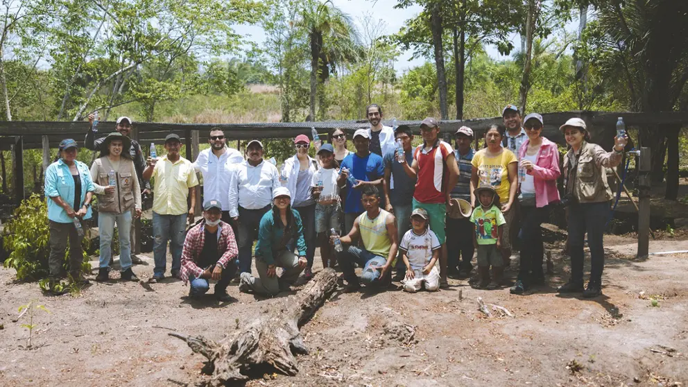 Imagen en una de las comunidades donde llega agua SOMOS./ CORTES&Iacute;A