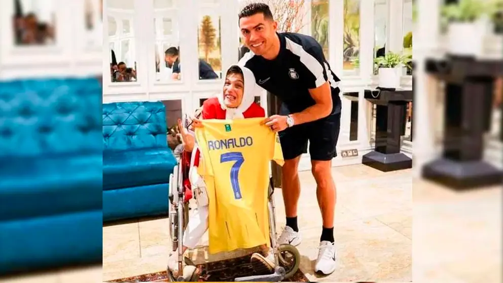 Ronaldo y la artista, la foto que inici&oacute; la pol&eacute;mica. RRSS