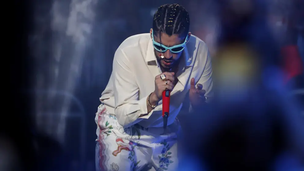 Fotograf&iacute;a de archivo en la que se registr&oacute; al artista puertorrique&ntilde;o Bad Bunny, durante un concierto, en el Coliseo de San Juan (Puerto Rico)./ EFE