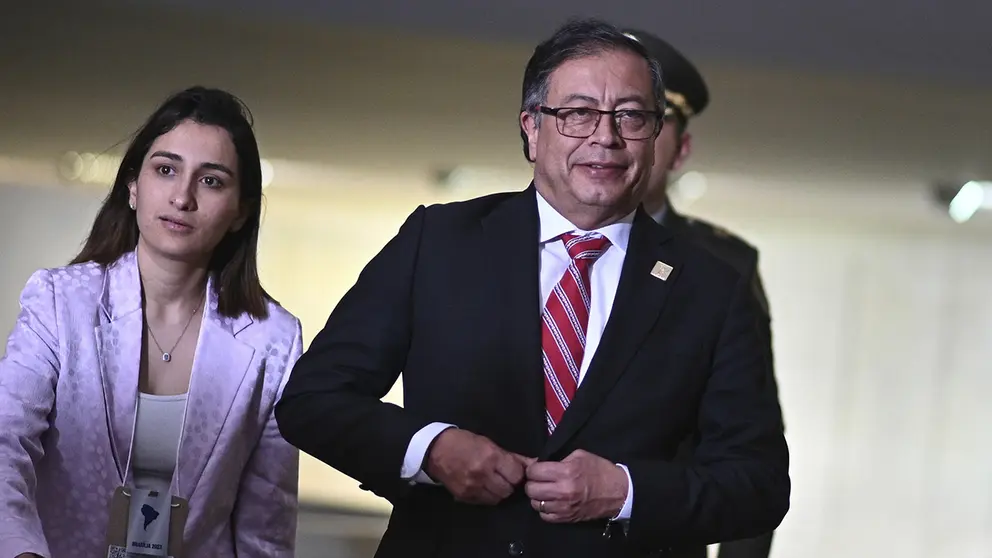 El presidente de Colombia, Gustavo Petro, junto con Laura Sarabia, exjefa de Gabinete, en una fotograf&iacute;a de archivo. EFE