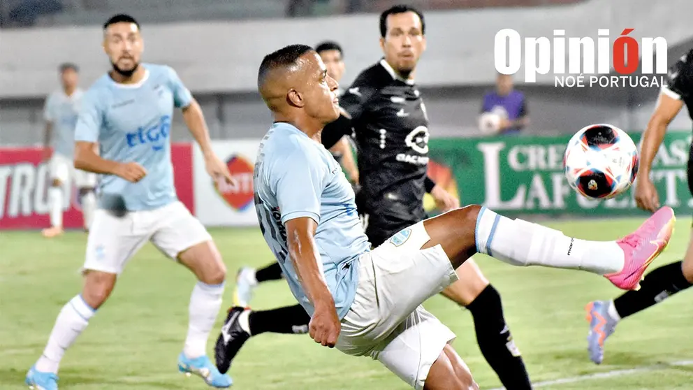 Una jugada de un partido que Aurora disput&oacute; en Cochabamba por la Copa de la Divisi&oacute;n Profesional 2023./ NO&Eacute; PORTUGAL