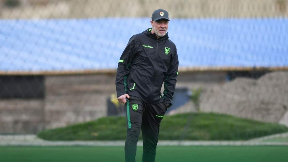 Antonio Carlos Zago en su primer entrenamiento al mando de la Verde. Foto, Federaci&oacute;n Boliviana de F&uacute;tbol (FBF)./ FBF