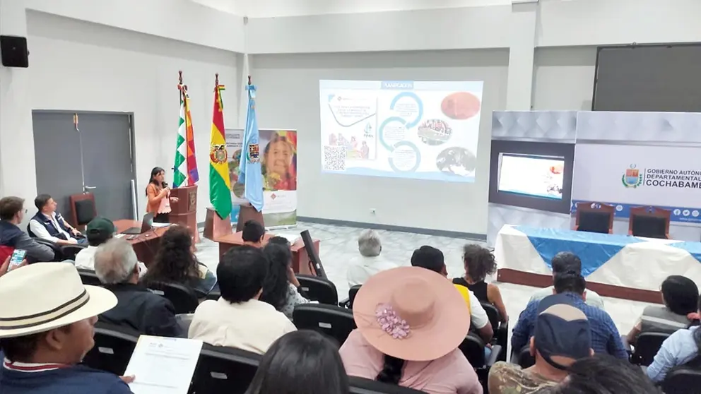 La reunión de intercambio de experiencias sobre el manejo de cuencas, este 23 de noviembre./ SHIRLEY VILLARROEL
