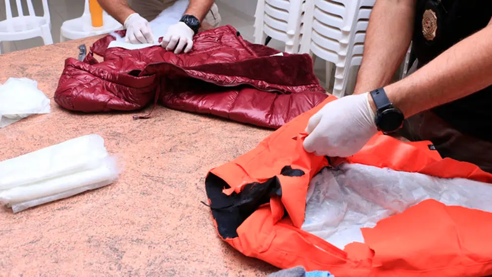 Las prendas donde se encontr&oacute; la droga, tras un operativo./ SENAD