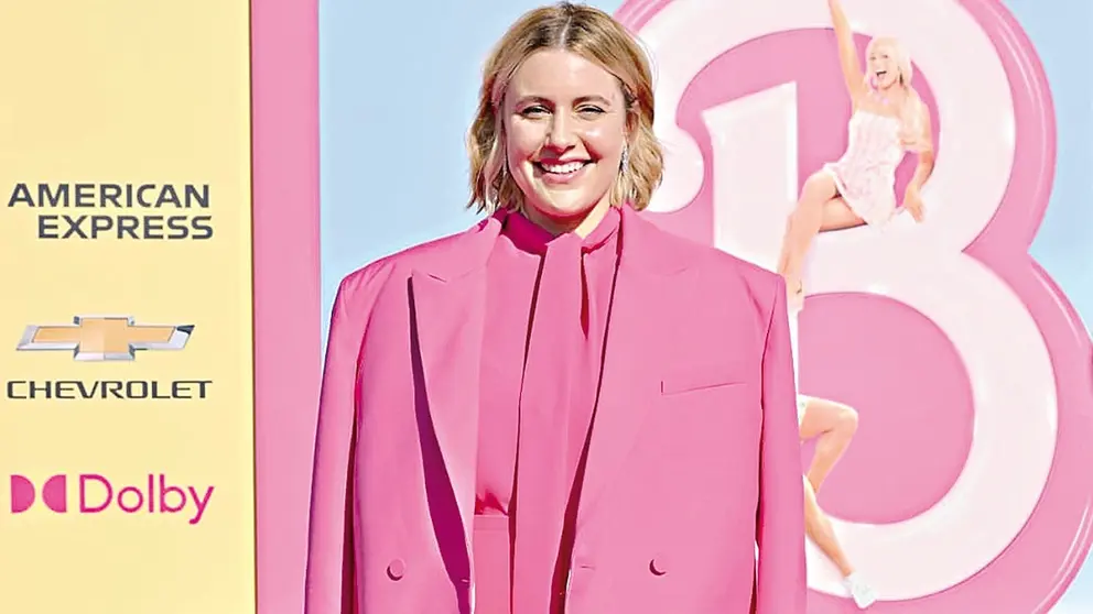 Greta Gerwig, directora de "Barbie", en el lanzamiento de la pel&iacute;cula./ VOGUE ESPA&Ntilde;A