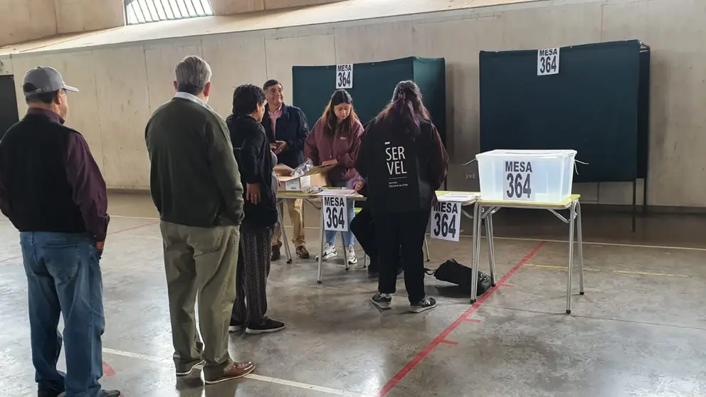 Chile rechaza reforma constitucional; &lsquo;La pol&iacute;tica qued&oacute; en deuda con el pueblo&rsquo;, dice Boric