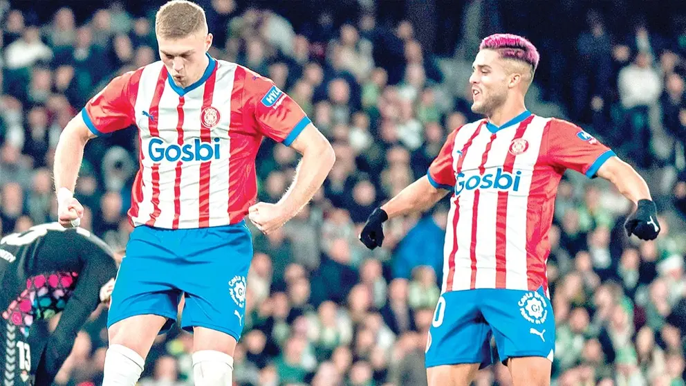 Jugadores de Girona reaccionan al 1-1 en Sevilla./ INSTAGRAM GIRONA