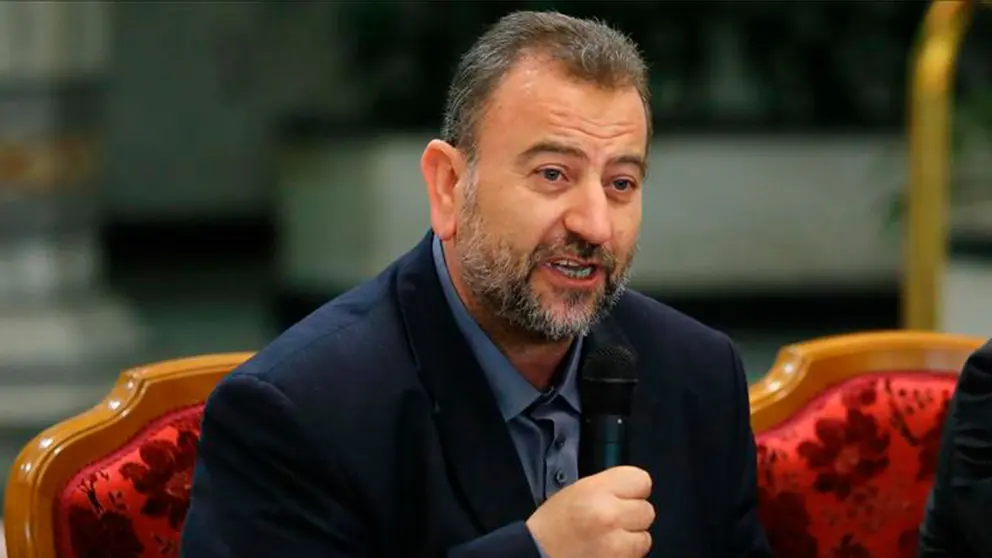 El jefe pol&iacute;tico adjunto de la facci&oacute;n palestina Hamas, Saleh al-Arou realiza un discurso despu&eacute;s de haber firmado un acuerdo de reconciliaci&oacute;n con su facci&oacute;n rival Fatah en El Cairo, Egipto./ ANADOLU