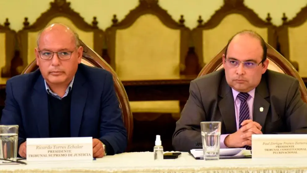 Los presidentes del TSJ, Ricardo Torres, y del TCP, Paul Franco, en un anterior acto. AJN.