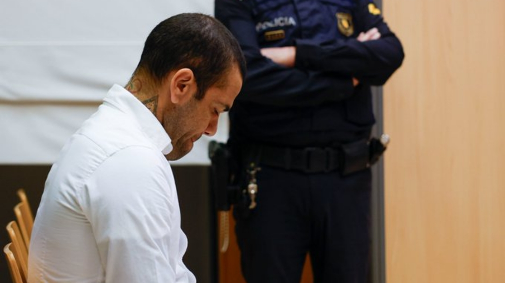 El jugador Dani Alves durante su juicio en barcelona./RRSS.