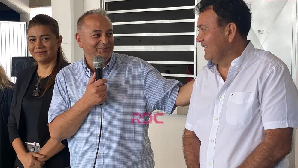 El dirigente cruce&ntilde;o Noel Monta&ntilde;o (d) junto a Fernando Costa, presidente de la FBF./ RCD DEPORTES