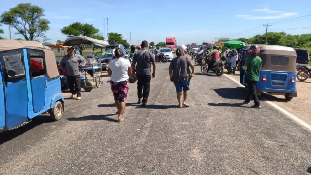 Bloqueo en la ruta a la Chiquitan&iacute;a. RRSS