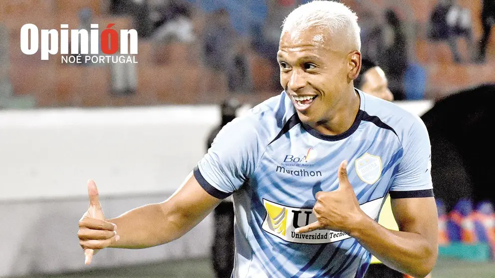 Jair Reinoso festeja una conquista con su club, Aurora. Formar&aacute; parte de la Verde./ NO&Eacute; PORTUGAL