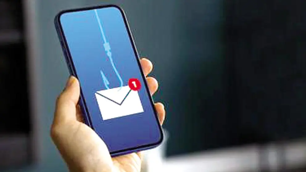 Una imagen referencial sobre un mensaje engañoso cuyo fin es consolidar una estafa telefónica./ SHUTTERSTOCK