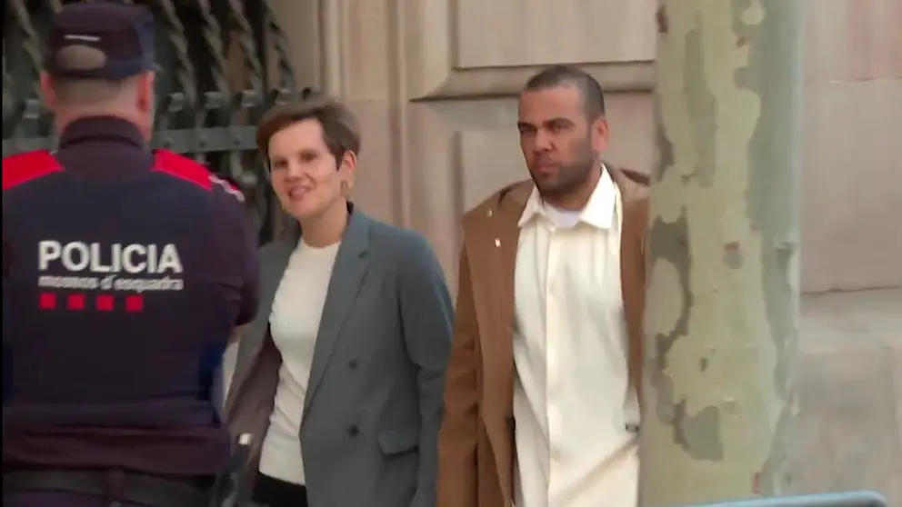 El exjugador llegando al juzgado a firmar documentos./ CAPTURA DE VIDEO