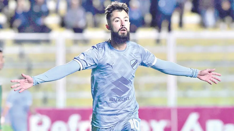 Bruno Savio celebra un gol para el Celeste paceño./ APG