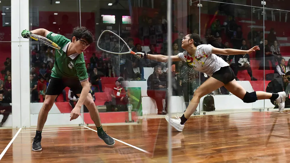 Natalia M&eacute;ndez y Jhonatan Flores se consagraron con medallas de oro en raquetbol, en los I Juegos Bolivarianos de la Juventud Sucre 2024. APG