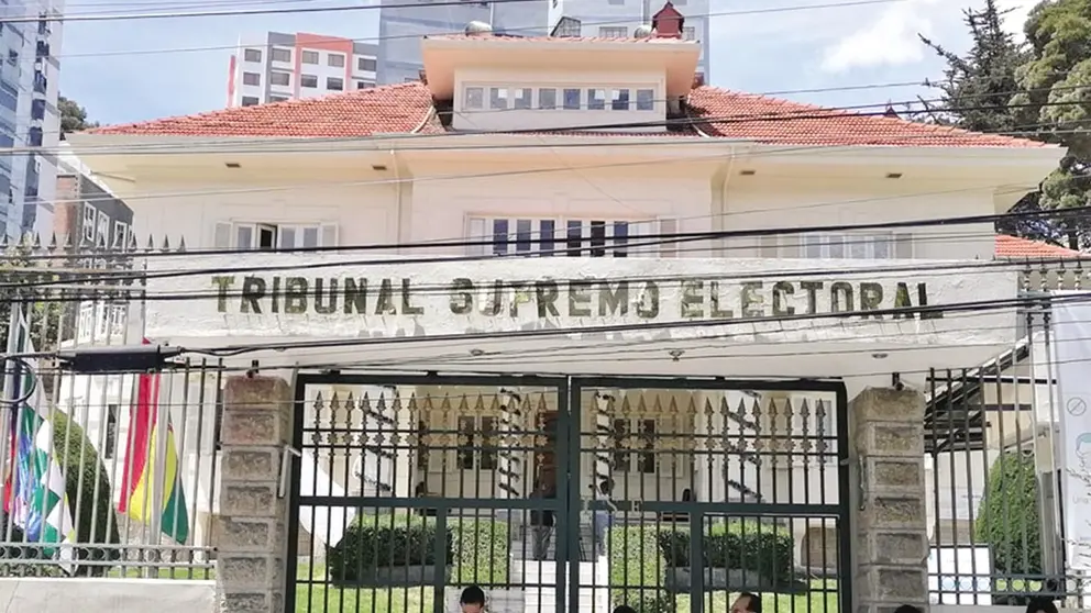 Fachada del Tribunal Supremo Electoral en la ciudad de La Paz./ ERBOL