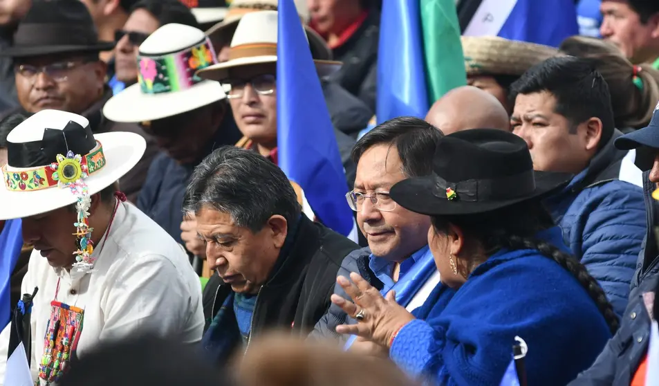 El presidente Luis Arce y el vicepresidente David Choquehuanca, en el Congreso &ldquo;arcista&rdquo;. APG