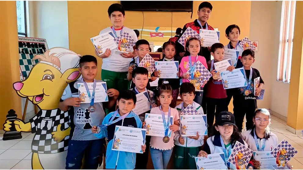 Atletas de la disciplina posan para la foto./ FBA