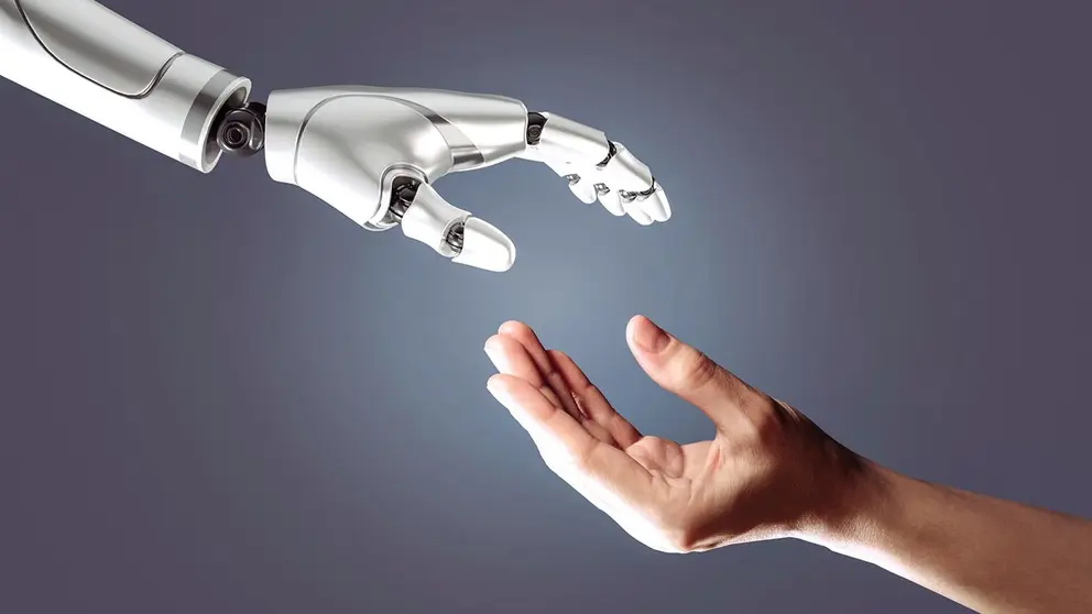 Los profesionales en tecnologías serán de los más afectados por la inteligencia artificial, ya que mejorará funciones como el desarrollo de software./ GQ MÉXICO