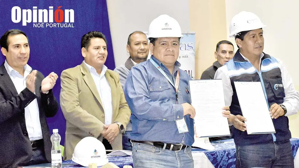 El acto de la firma de contrato de Misicuni con Sacaba, este 13 de junio./ NO&Eacute; PORTUGAL