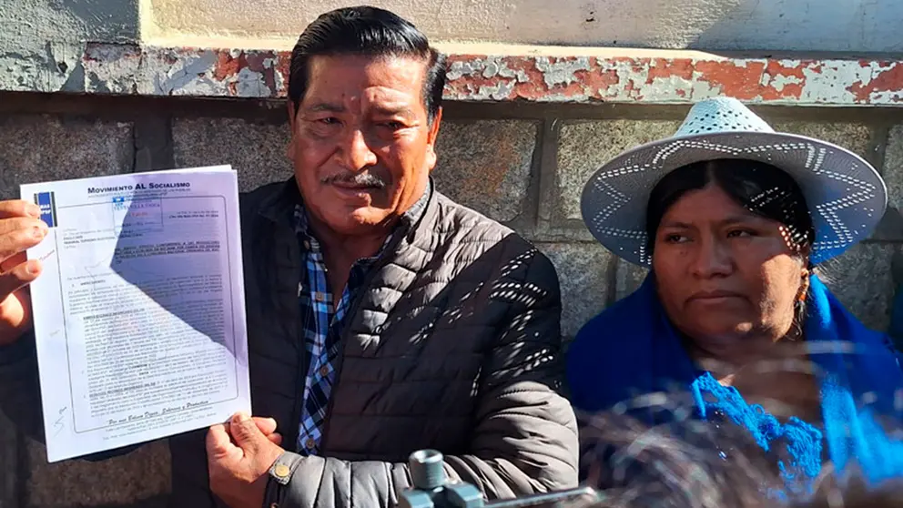 Dirigentes evistas se presentaron en el TSE. TOMADA DE ERBOL