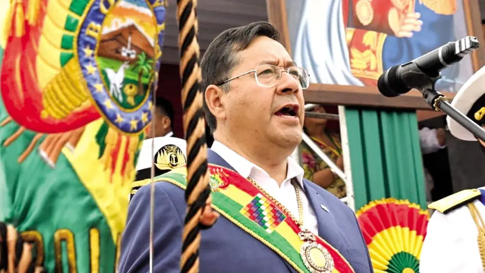 El presidente del Estado, Luis Arce, en el acto de celebraci&oacute;n de los 199 a&ntilde;os del aniversario de las FFAA./ ABI