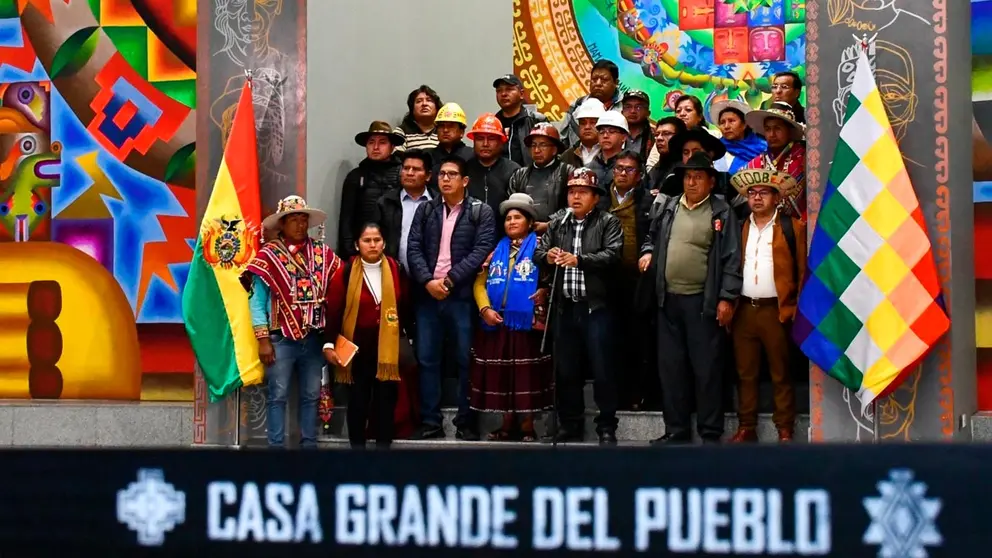 El Gabinete Social tras la reuni&oacute;n con el Gobierno. APG