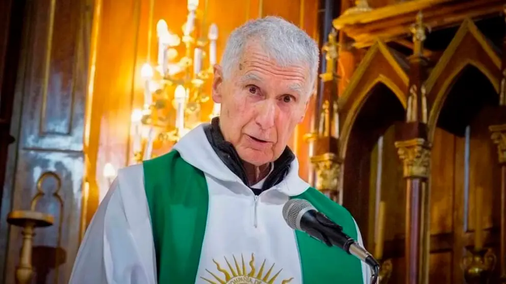 El padre Eduardo P&eacute;rez Iribarne./ RRSS