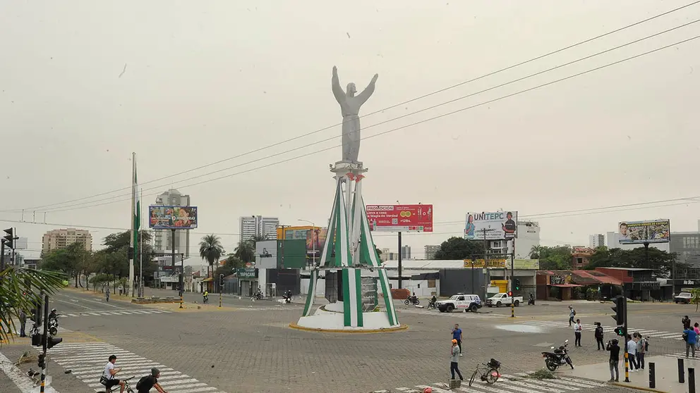 Paro realizado ayer en Santa Cruz./  APG