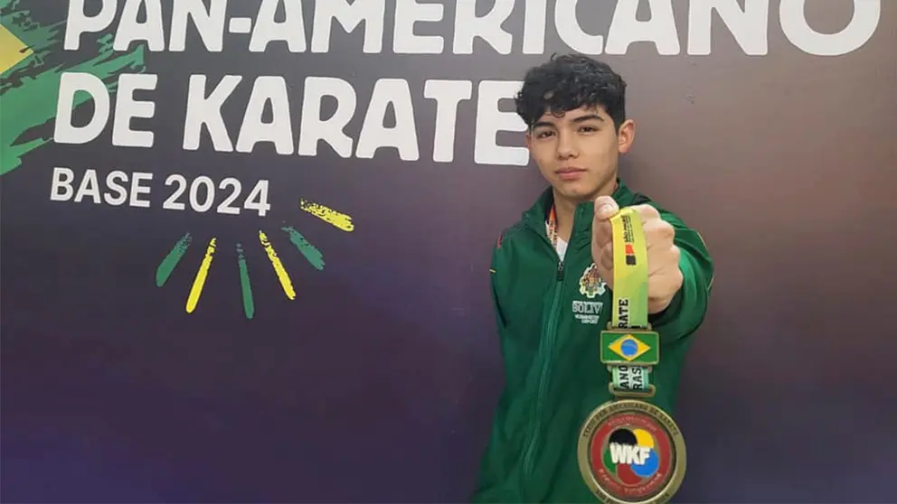 Uno de los karatecas nacionales que consigui&oacute; medallas./ FEBOKA