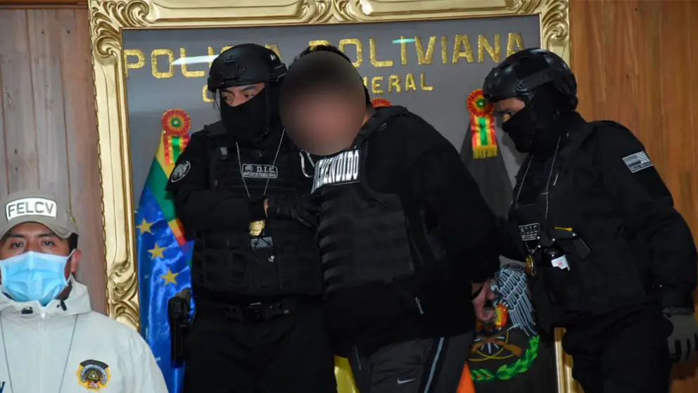 El acusado del feminicidio, presentado por las autoridades. APG
