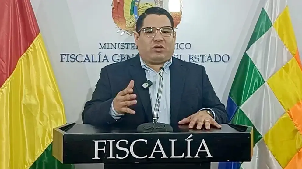 El fiscal general del Estado, Roger Mariaca, en conferencia de prensa./ CAPTURA VIDEO