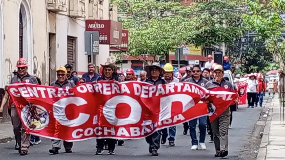 Una marcha de la COD. OPINI&Oacute;N