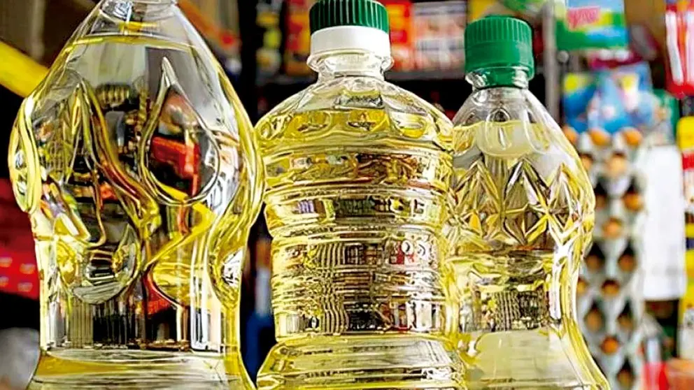 El aceite, un producto de primera necesidad en los hogares. / ABI