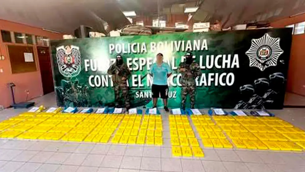 Momento de la presentaci&oacute;n del aprehendido. ABI