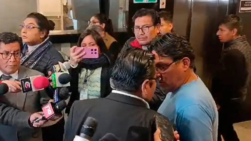 Jauregui y Arce en plena discusi&oacute;n. Foto: captura de pantalla RR.SS.
