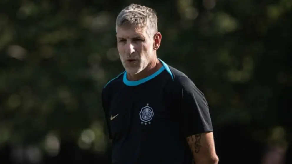 Mart&iacute;n Palermo, deja de ser DT de Olimpia. FACEBOOK OLIMPIA.