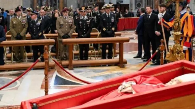 El cuerpo del papa Francisco es velado en la Bas&iacute;lica de San Pedro. VATICAN NEWS