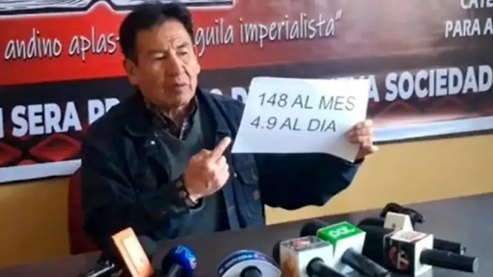 El dirigente del Magisterio de La Paz rechazó el incremento definido para esta gestión./ OXIGENO.BO
